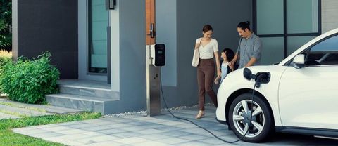 Home EV Charging Explained: Tips, Techniques & Must-Know Basics