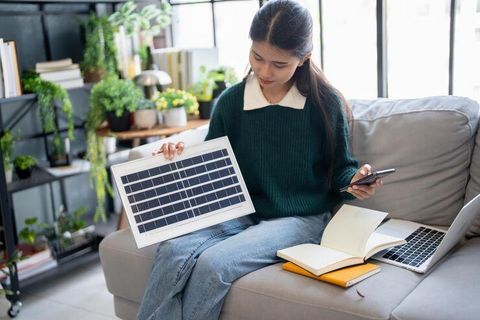 Guide To Reduce Electricity Bills with Renewable Energy